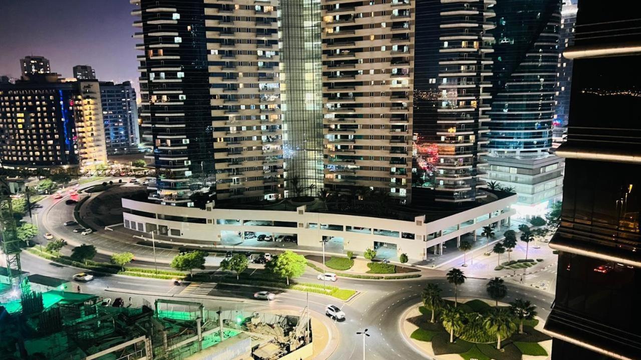 Nomad Partition Room In Barsha Heights 3 Mins To Icm Metro Dubai Exterior foto