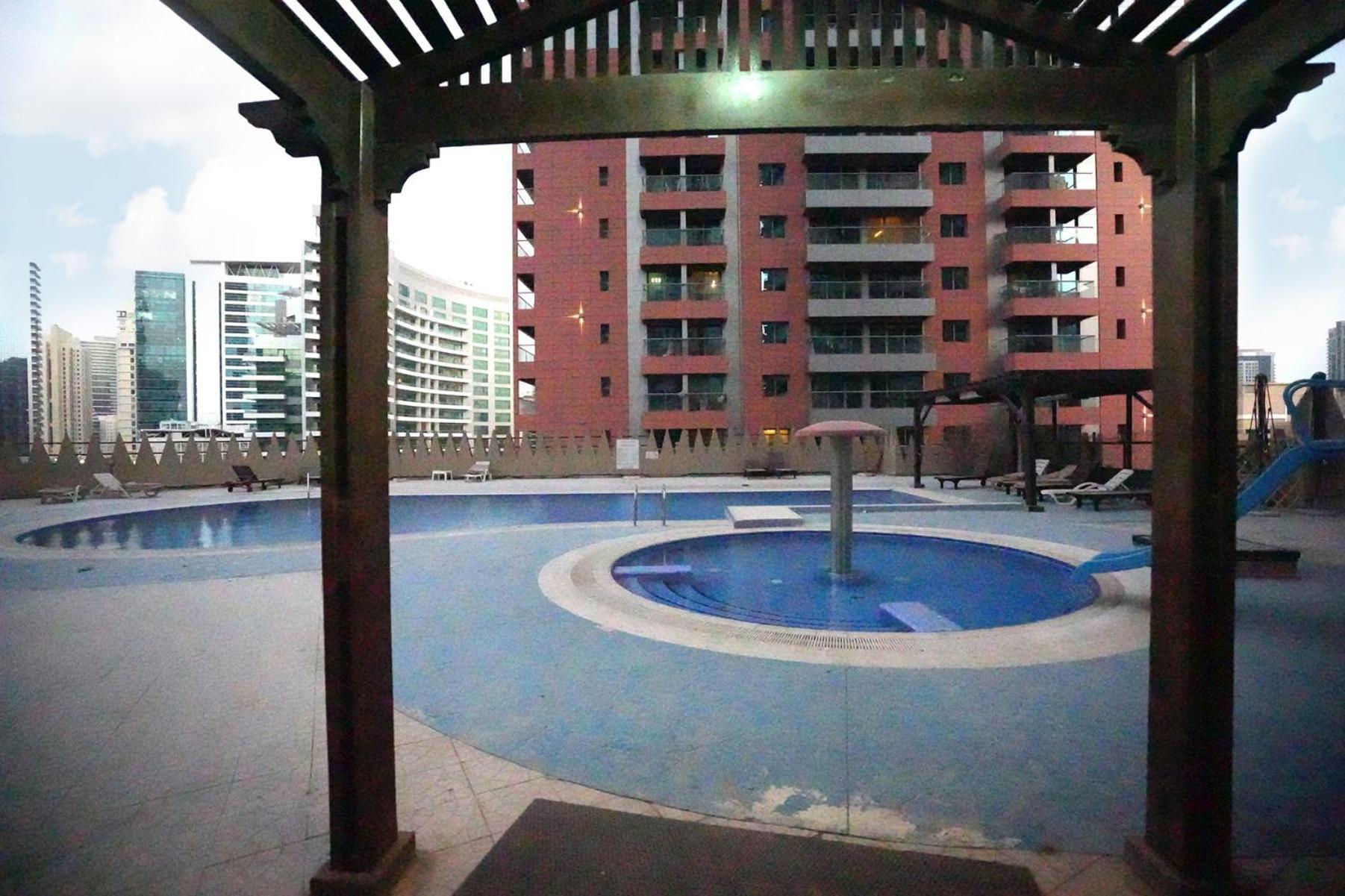 Nomad Partition Room In Barsha Heights 3 Mins To Icm Metro Dubai Exterior foto